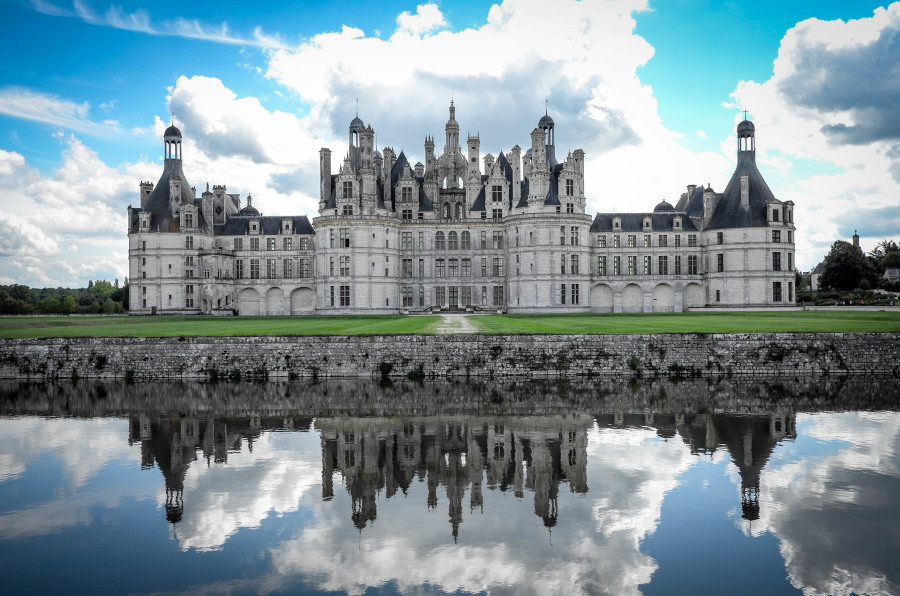 Loire Valley France Tour castle