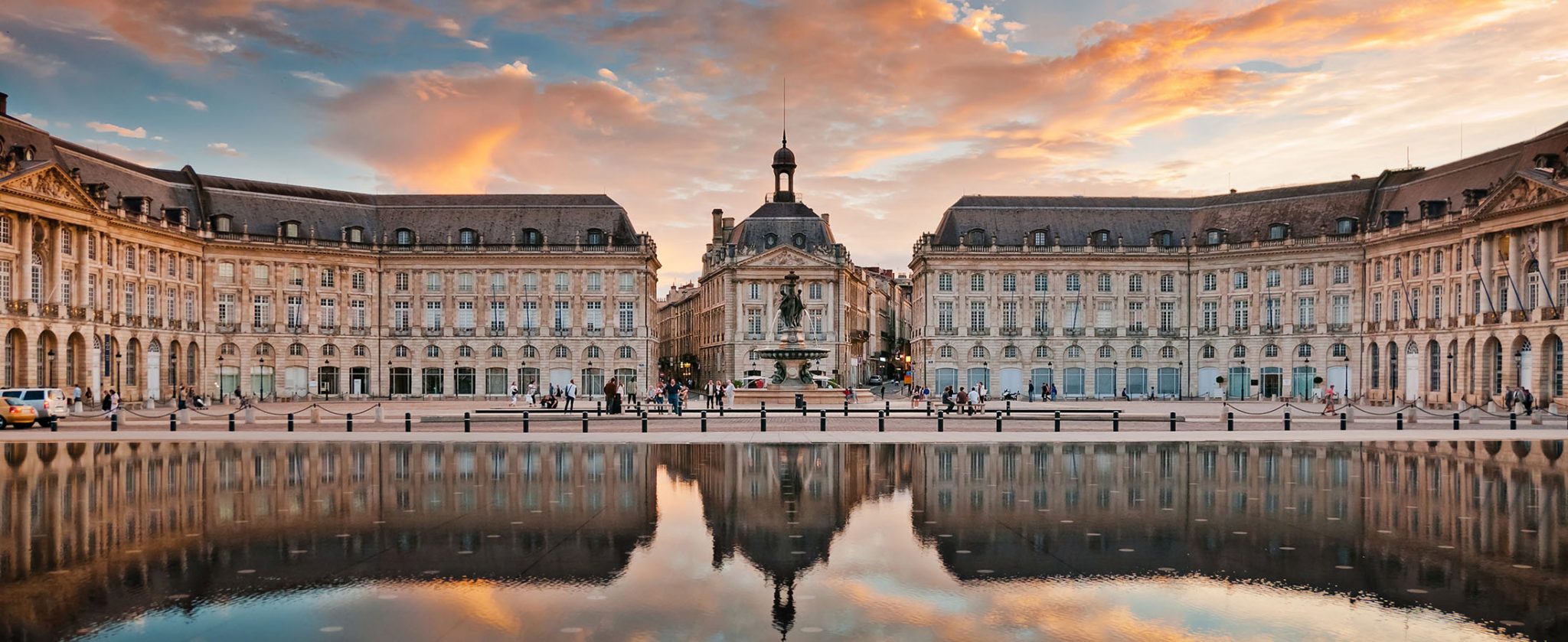 Bordeaux old town with FRANCE OFF THE BEATEN PATH™ tours