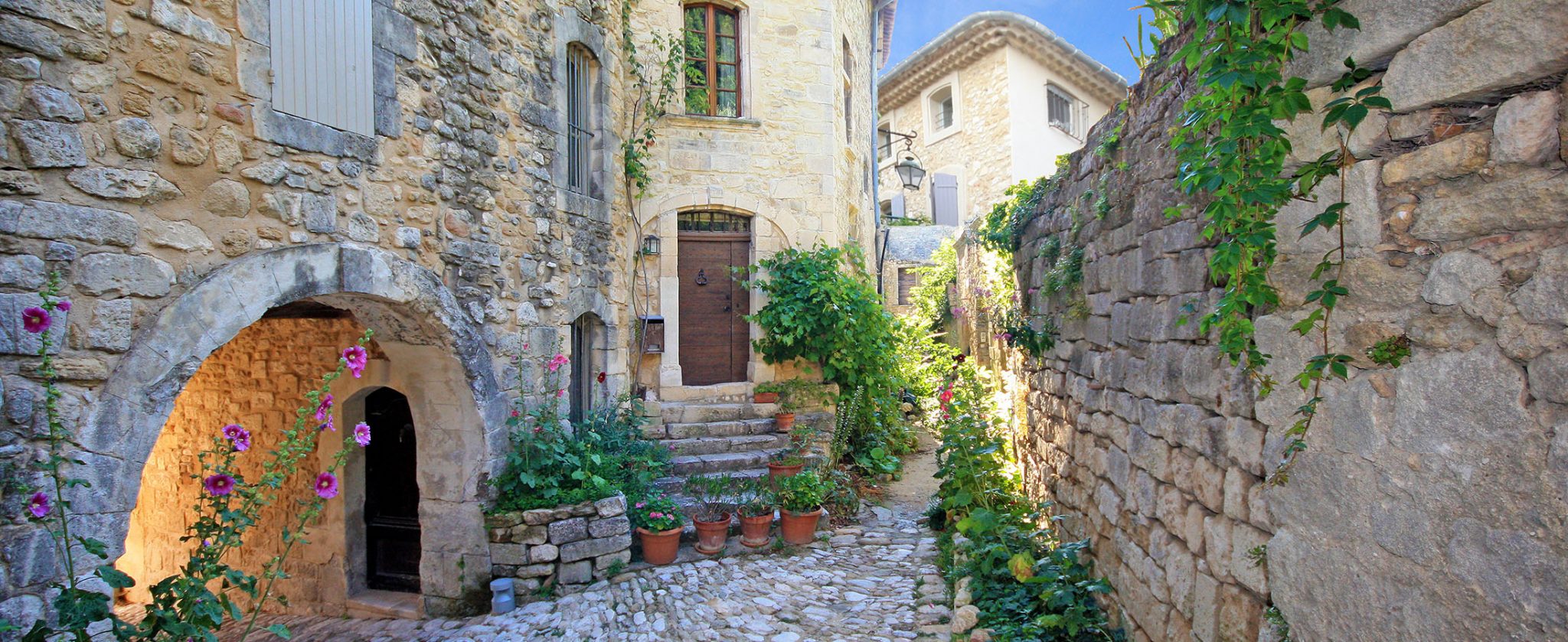Astonishing path through the old town and rustic buildings