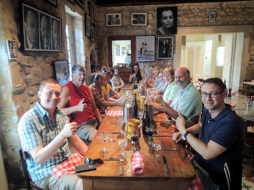 Provence tour guests enjoying dinner 