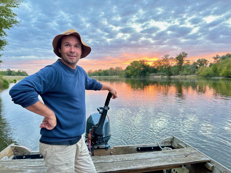 Aurelien, our toue navigator during our float on the Loire River for our Loire Valley tours.