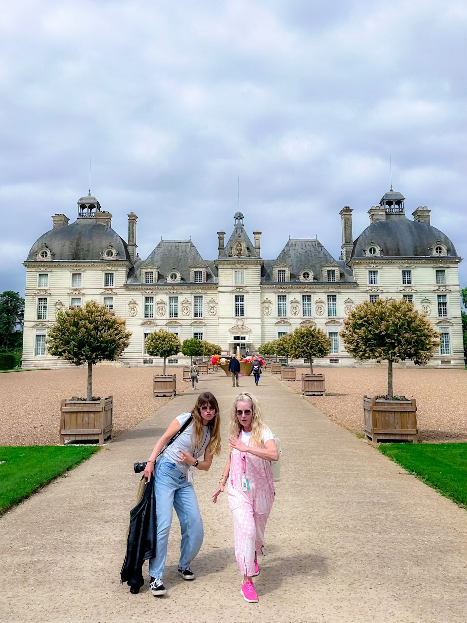 christy-chloe-cheverny